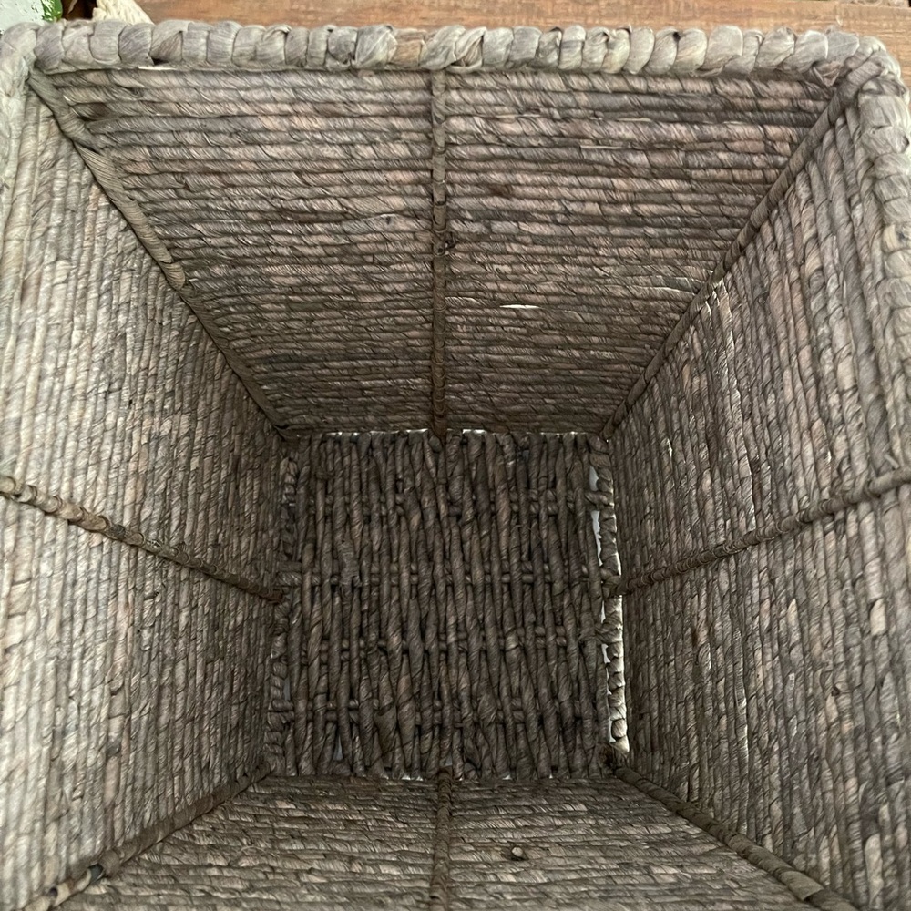 🌿Boho Style Basket/Planter/Trash Can🌿 - Picture 2 of 6
